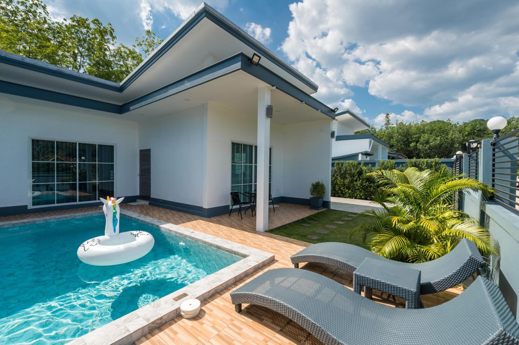 Lark Pool Aonang Krabi Villa